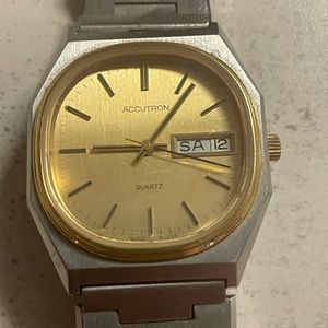 Vintage Bulova Accutron (not working)